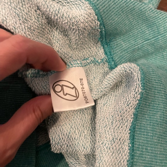 guc honolua wide neck teal Hawaii Graphic Sweatshirt rainbow medium - Picture 6 of 9